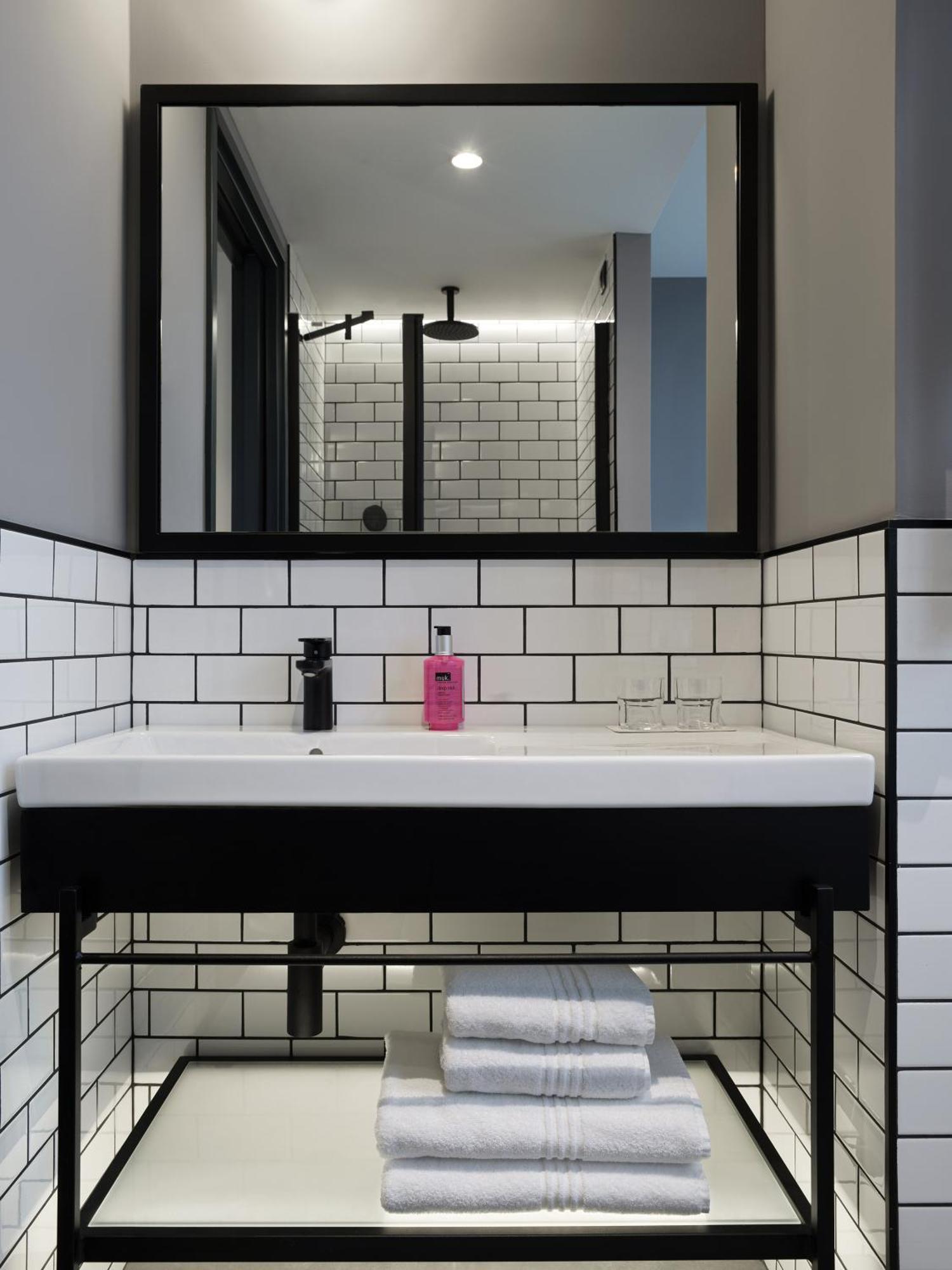 Moxy Belgrade Hotel ภายนอก รูปภาพ