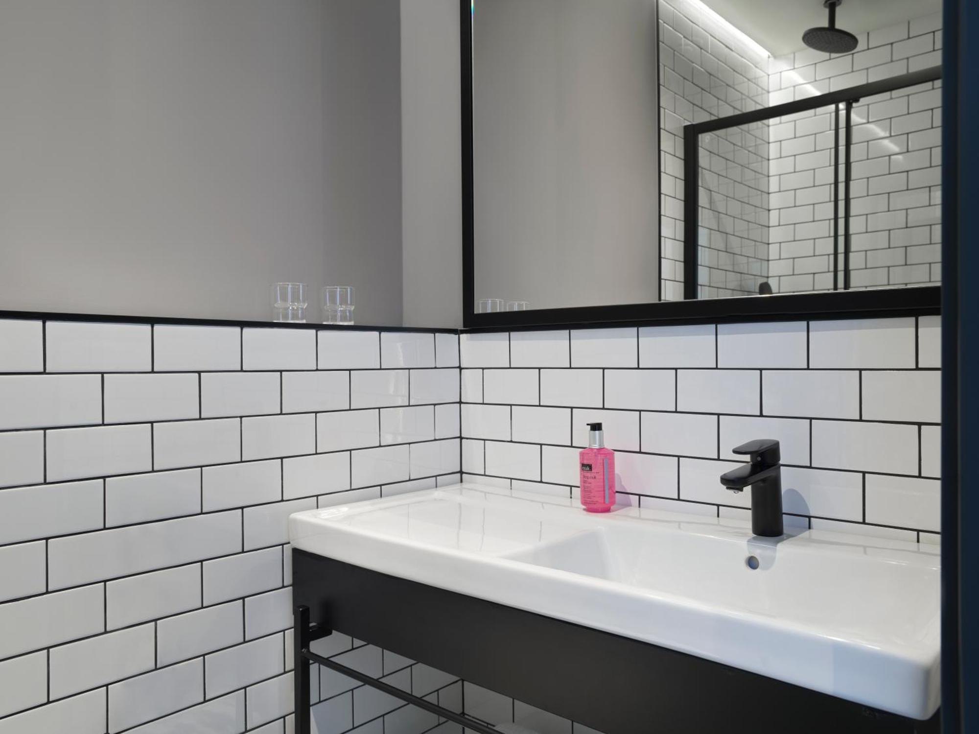 Moxy Belgrade Hotel ภายนอก รูปภาพ